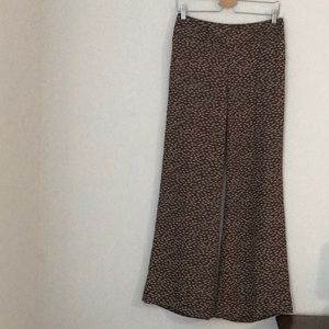 NWT Loft wide leg pants size 4.  Machine wash and tumble dry.